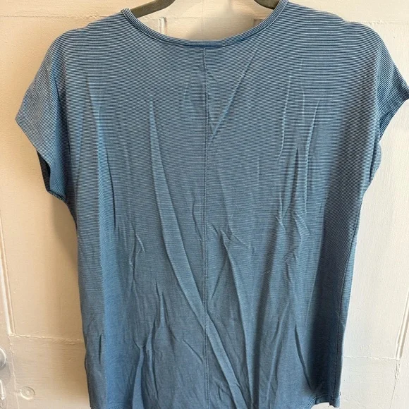 Adrienne Vittadini Gray Cap Sleeve Relaxed T-Shirt - Picture 3 of 3